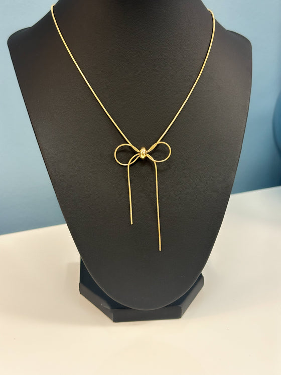 Bow Chain Necklace